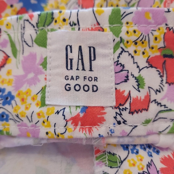 Gap - Gap for Good Multicolor Floral 5" Cotton Blend Shorts in Size 14 - Picture 13 of 16